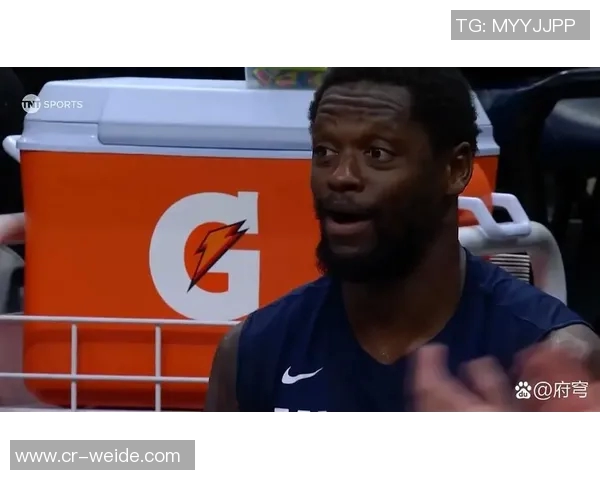 兰德尔半场表现抢眼10投6中砍下全队最高18分助力球队争胜