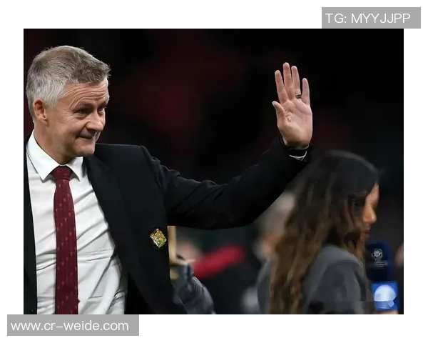 曼联高层今日与索尔斯克亚及卡里克进行重要面谈分析球队未来发展方向