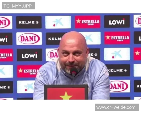 西班牙主帅因拒绝与第四官员握手感到不光彩公开道歉